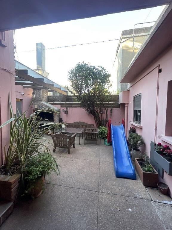 VENTA CASA 5 DORMITORIOS Y GARAJE