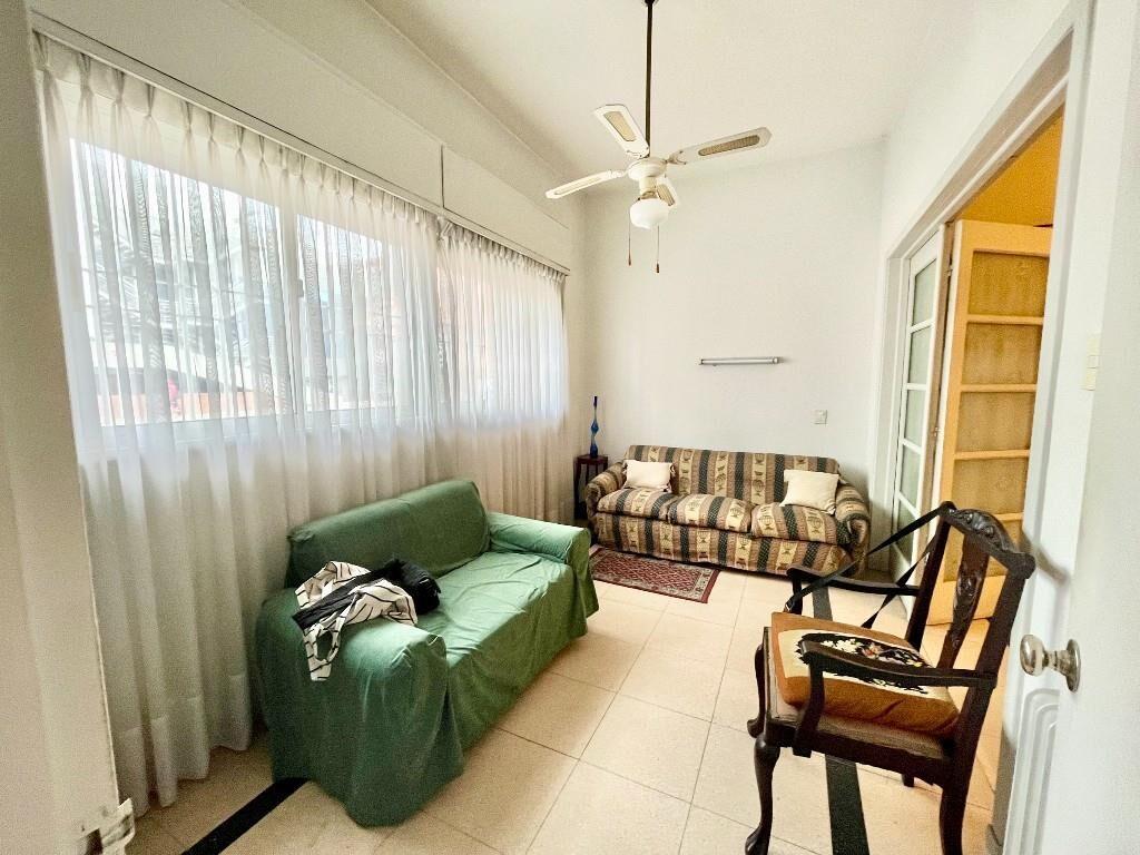 L & M VENDE: ESTRATÉGICA UBICACIÓN COMERCIO/VIVIENDA.-