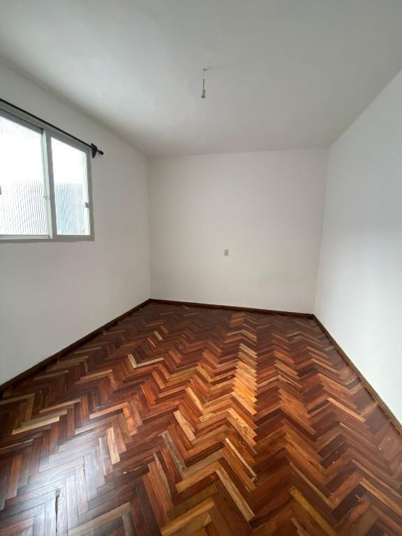 Alquiler! Hermoso apto 2 dormitorios, b/g, Cordon!