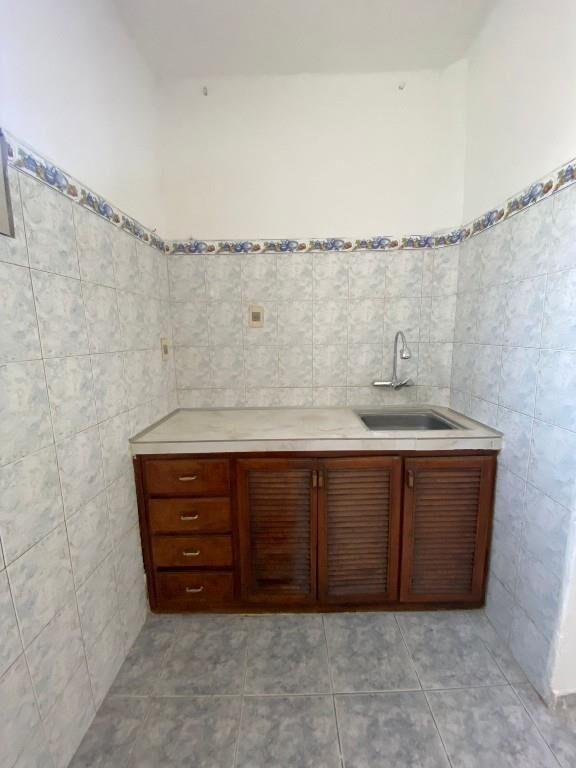 Alquiler! Hermoso apto 2 dormitorios, b/g, Cordon!