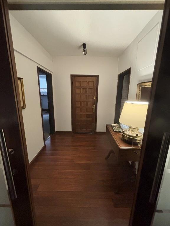 Con la seguridad de un apartamento y el confort de una casa.