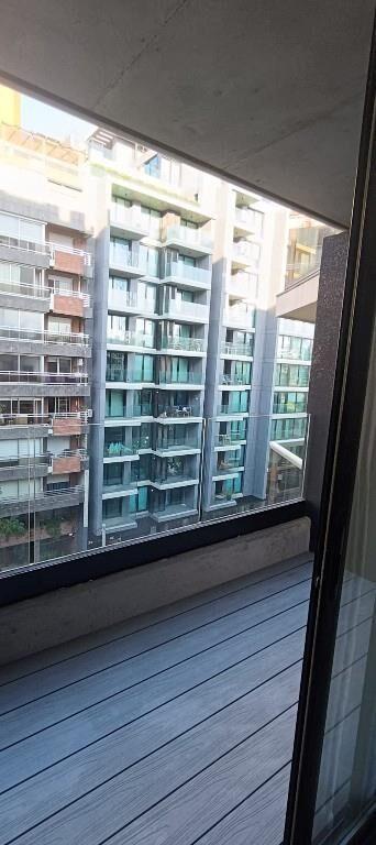 Edificio Aló Biarritz apto de 1 dorm al frente con balcón