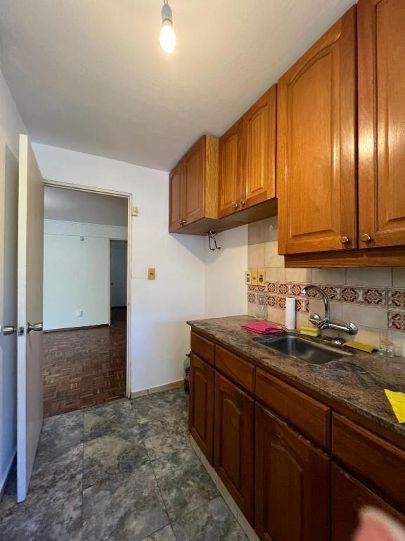 Se vende Apto con Garaje de 2 dormi 2 baños en el Centro