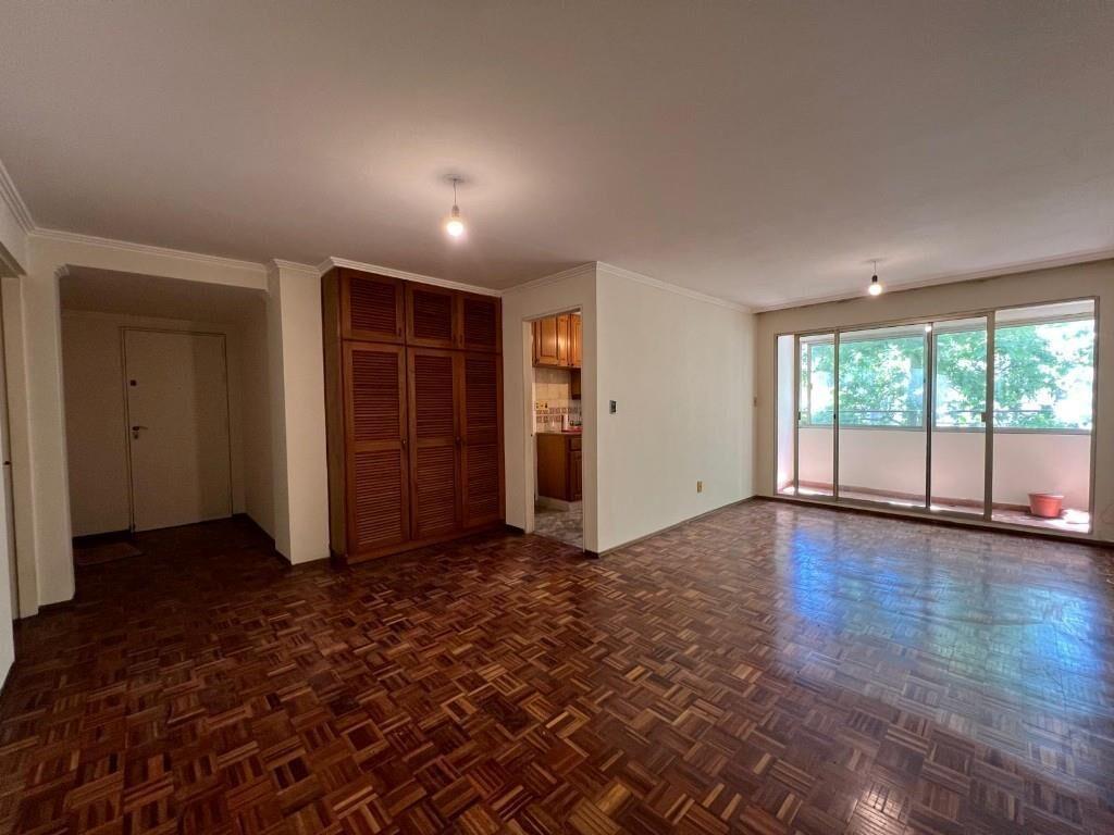 Se vende Apto con Garaje de 2 dormi 2 baños en el Centro