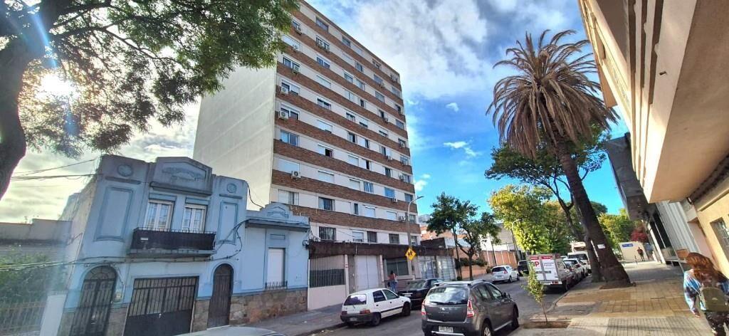 VENTA APARTAMENTO POCITOS NUEVO 3 DORMITORIOS JULIO CESAR