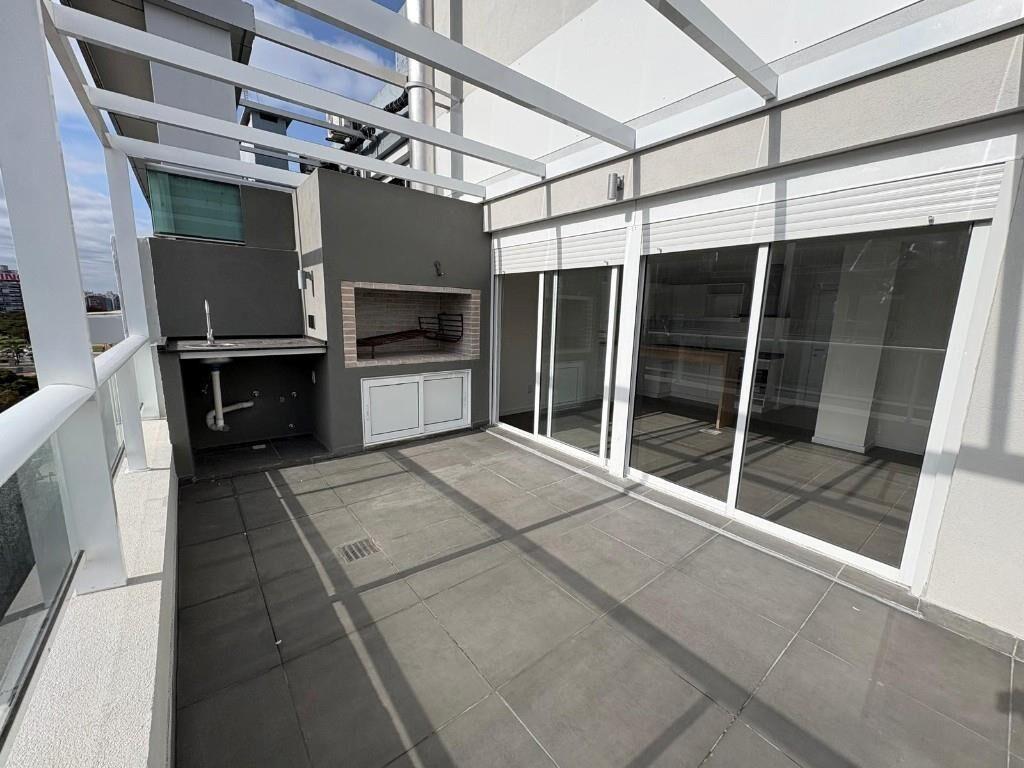 PENTHOUSE EN ALQUILER 2 DORM CON GGE - TRES CRUCES