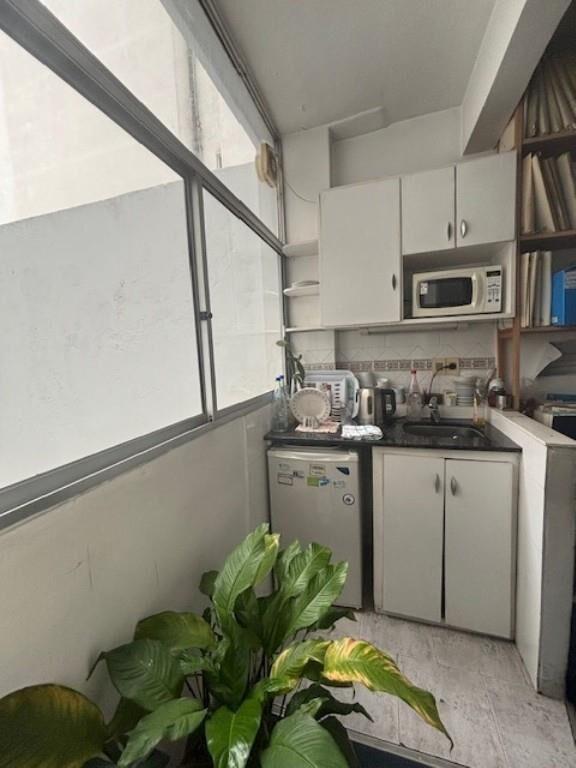 DIRI PARAGUAY Y 18 - OFICINA Y/O VIVIENDA - 137m2 - MUY BUEN