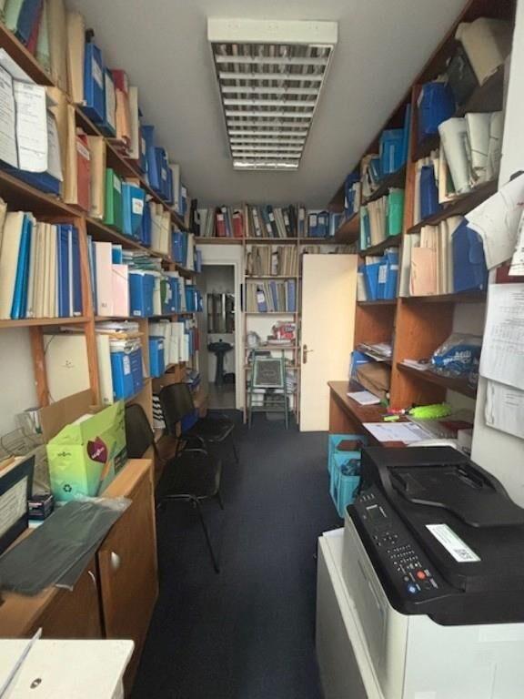 DIRI PARAGUAY Y 18 - OFICINA Y/O VIVIENDA - 137m2 - MUY BUEN