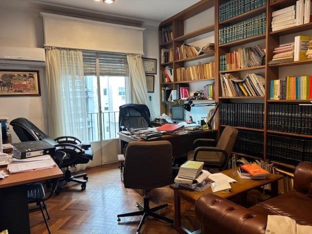 DIRI PARAGUAY Y 18 - OFICINA Y/O VIVIENDA - 137m2 - MUY BUEN