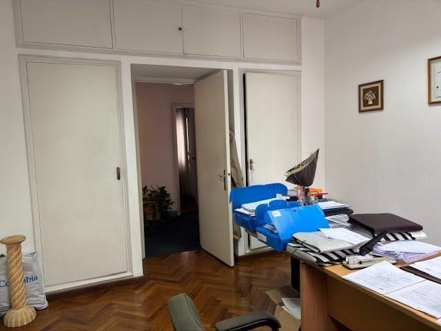 DIRI PARAGUAY Y 18 - OFICINA Y/O VIVIENDA - 137m2 - MUY BUEN