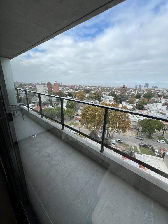 Venta Pent House Parque Batlle 1 dormitorio cocina definida