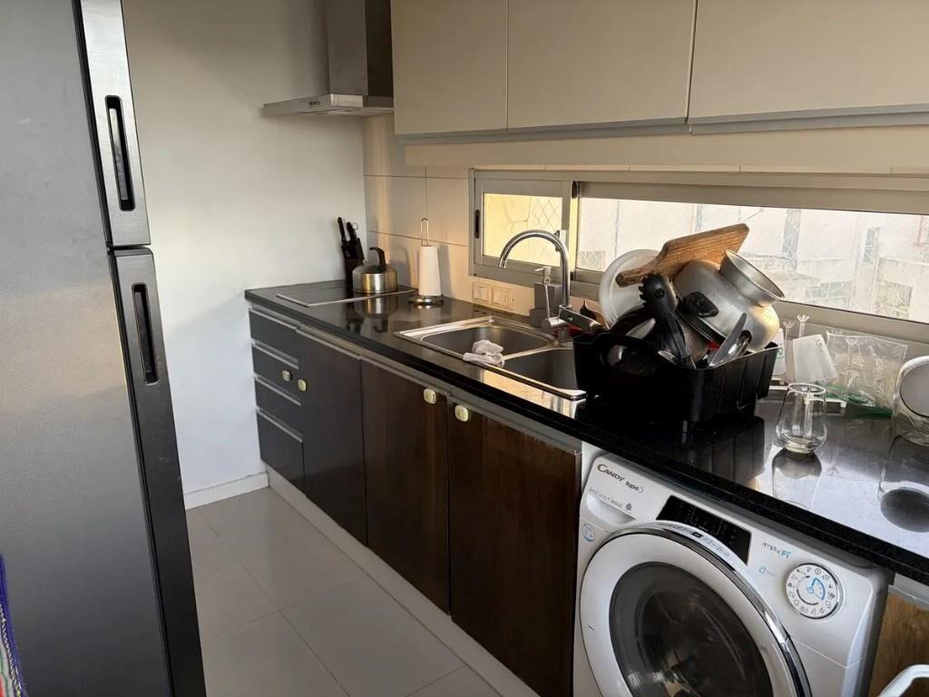 Penthouse 2 dorm 2 baños, Garaje,  Av. Colombes, Malvin Sur