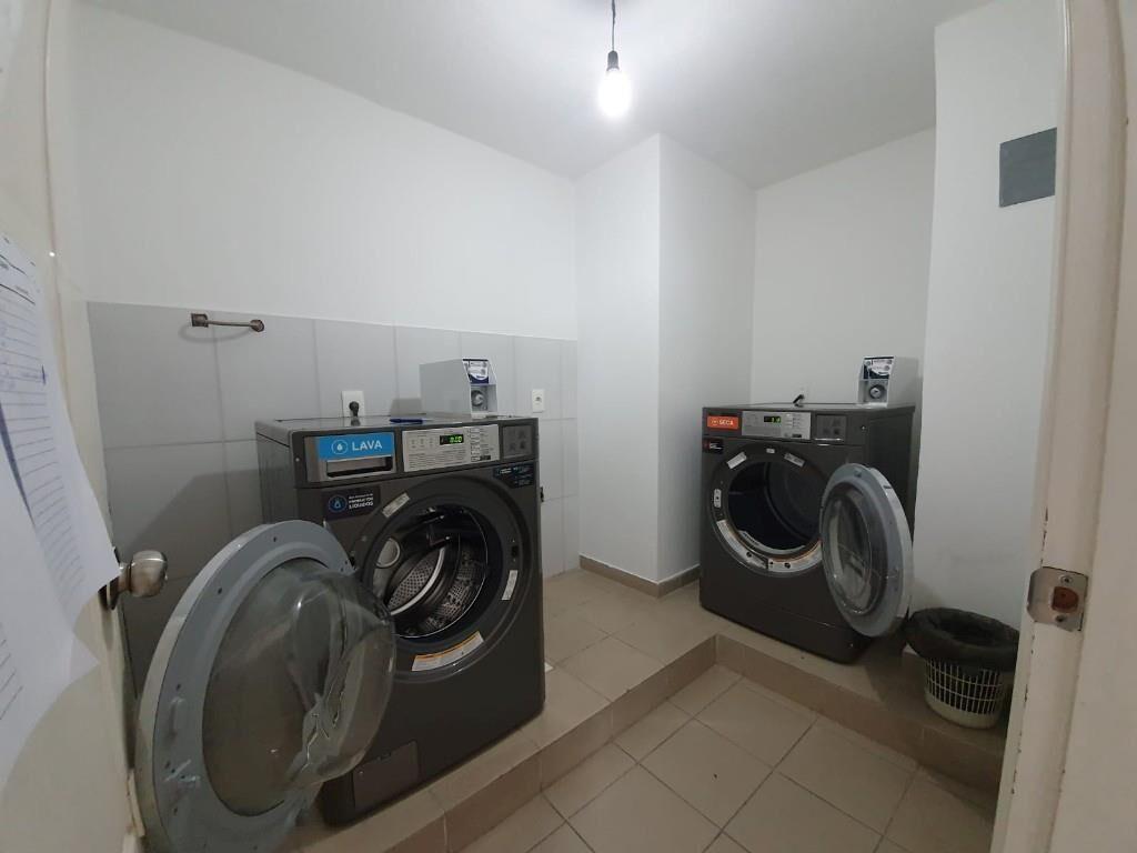 Monoambiente al frente, piso 6, orientación este