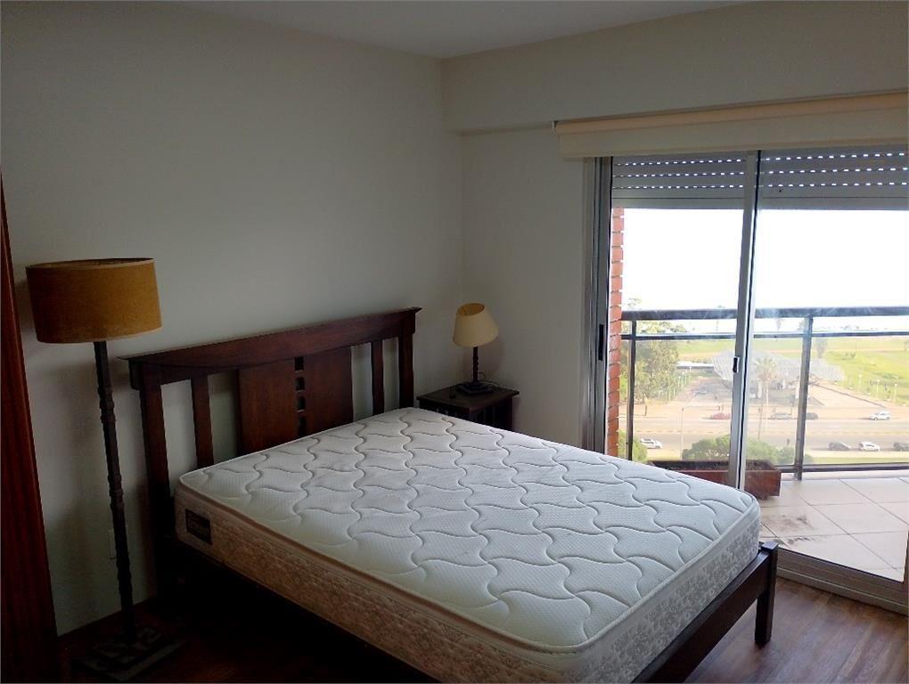 Alquiler Apto. 1 dorm. Con Muebles Vista al Mar y Garage