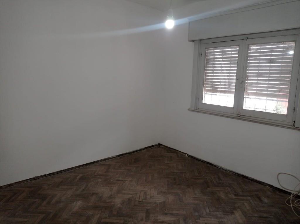IMPERIAL ALQUILA...APTO P.B 3 DORM , PARRILLERO Y DOS PATIOS