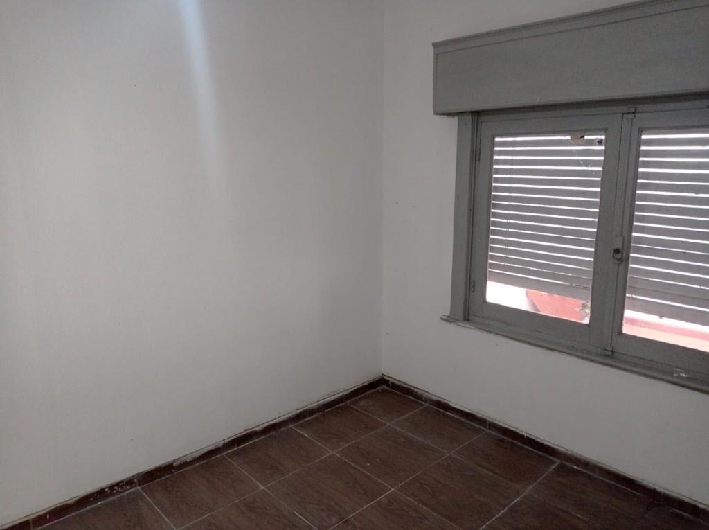 IMPERIAL ALQUILA...APTO P.B 3 DORM , PARRILLERO Y DOS PATIOS
