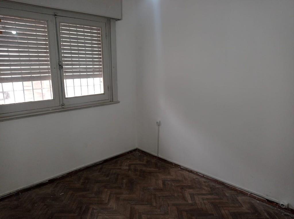 IMPERIAL ALQUILA...APTO P.B 3 DORM , PARRILLERO Y DOS PATIOS