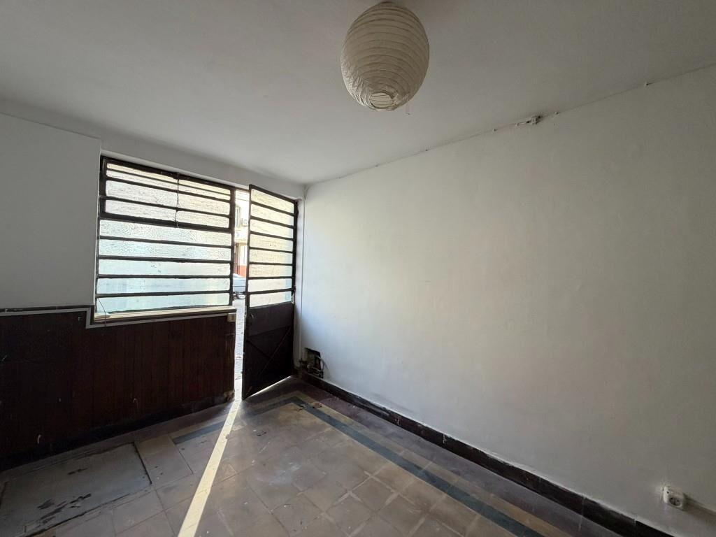 DIRI HOCQUART Y CONSTITUCION - MONOAMBIENTE C/PATIO