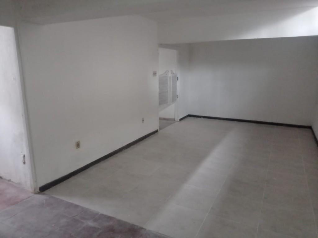 IMPERIAL ALQUILA...LOCAL , DEPOSITO O POSIBLE VIVIENDA.