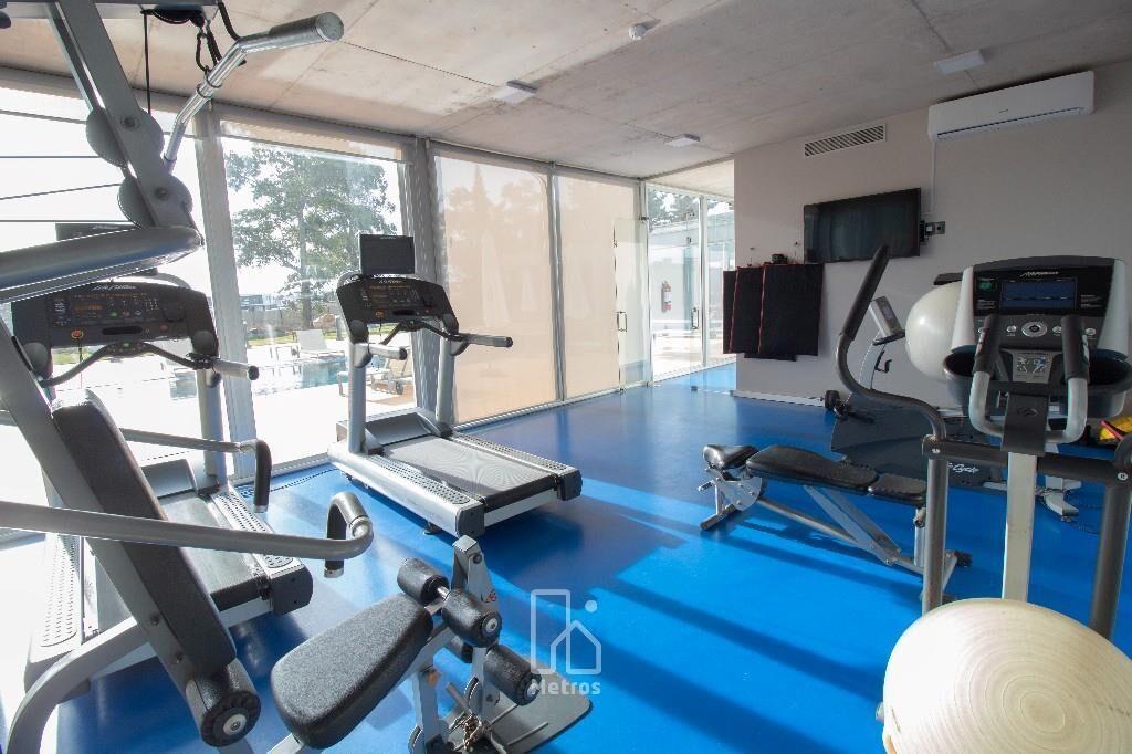 Venta Apartamento 2 dormitorios Parque Miramar - Al norte