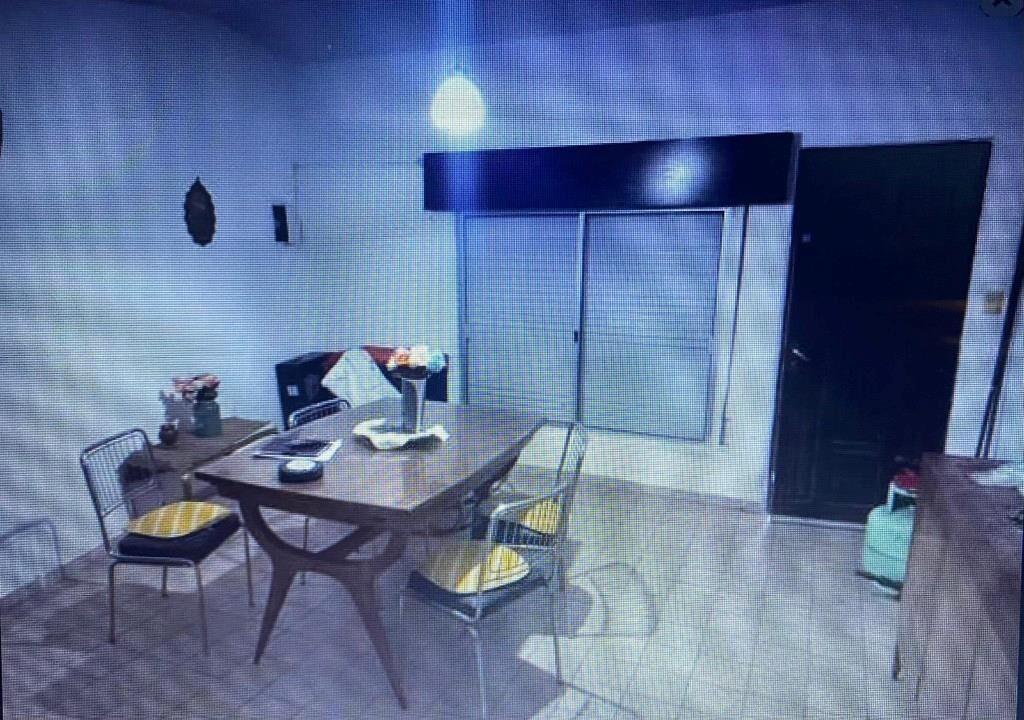 Venta Colon 1 dormitorio planchada entrada vehicular c/renta