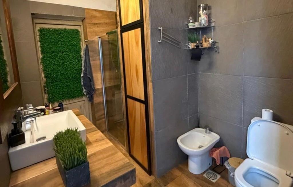 Casa de 150 mts a nuevo en Aguada .