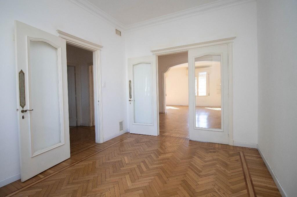 Venta Apartamento 4 Dormitorios 4 Baños
