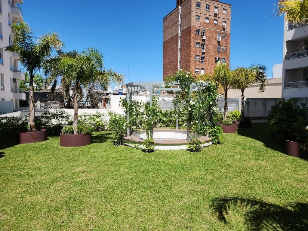 Apartamento de 1 dormitorio, Tres Cruces, Garage, patio