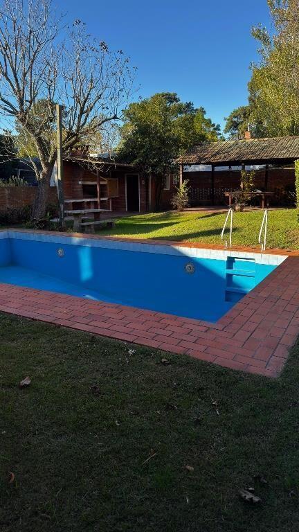 IBARRA PROPIEDADES ALQUILA Y VENDE CASA EN CARRASCO NORTE