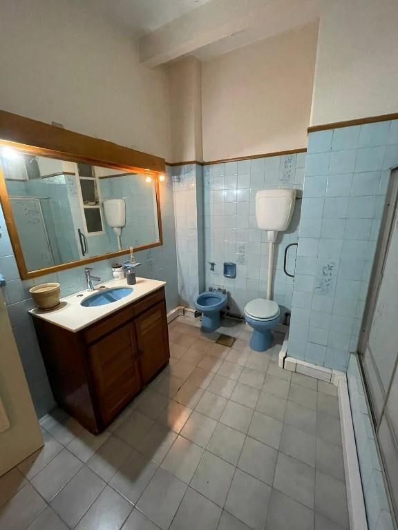 Apto en Venta 175 M2, Con Balcón Y Patio, 4 Dormi 3 baños