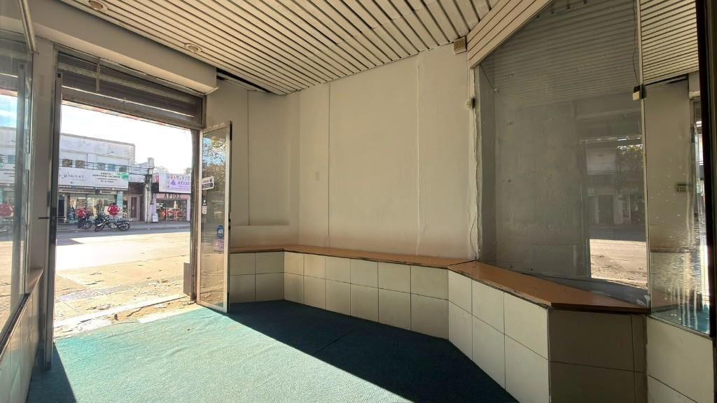 Baldovino - Alq. Local av. 8 de octubre 3938A - Unión