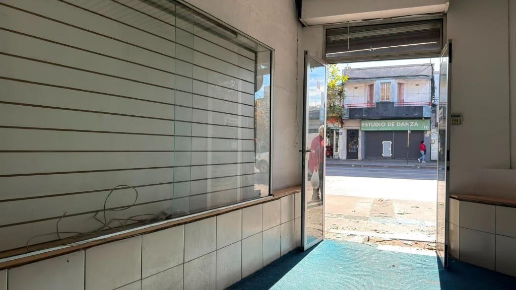 Baldovino - Alq. Local av. 8 de octubre 3938A - Unión