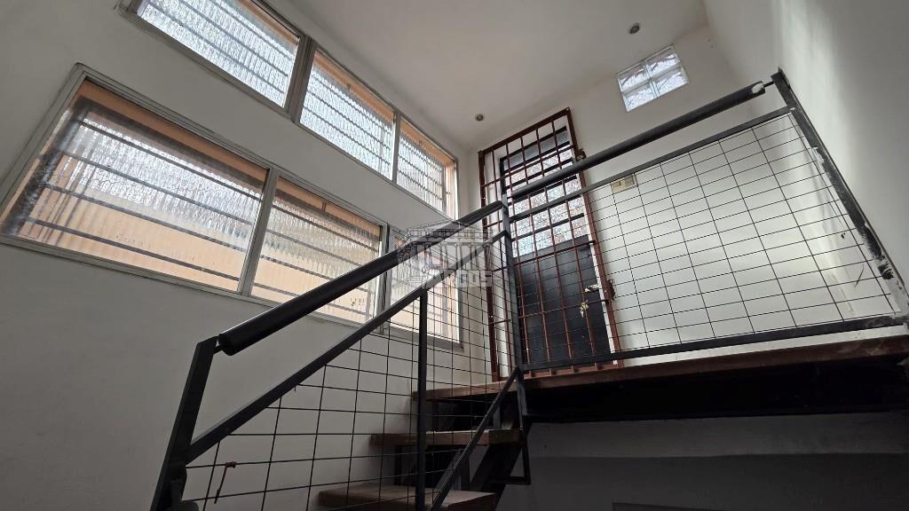 ARGOS VENDE CASA P.U. 3 DORM. C/GGE. GESTIDO ESQ. G. PEREIRA