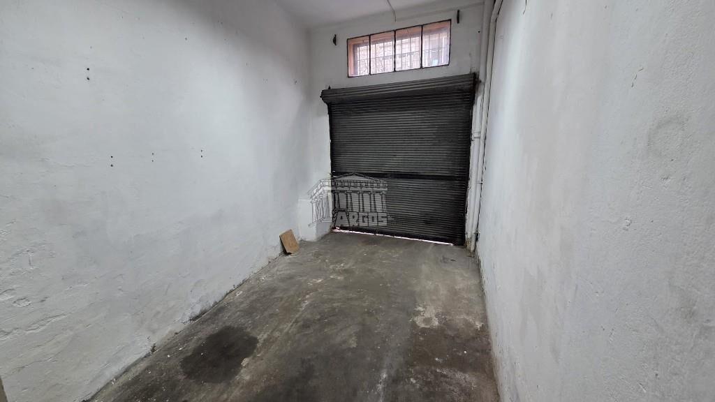 ARGOS VENDE CASA P.U. 3 DORM. C/GGE. GESTIDO ESQ. G. PEREIRA