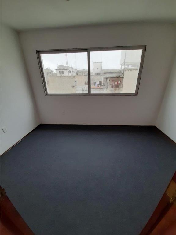 Linda Planta Con Renta, 2 dorm. En 18 Y Yi