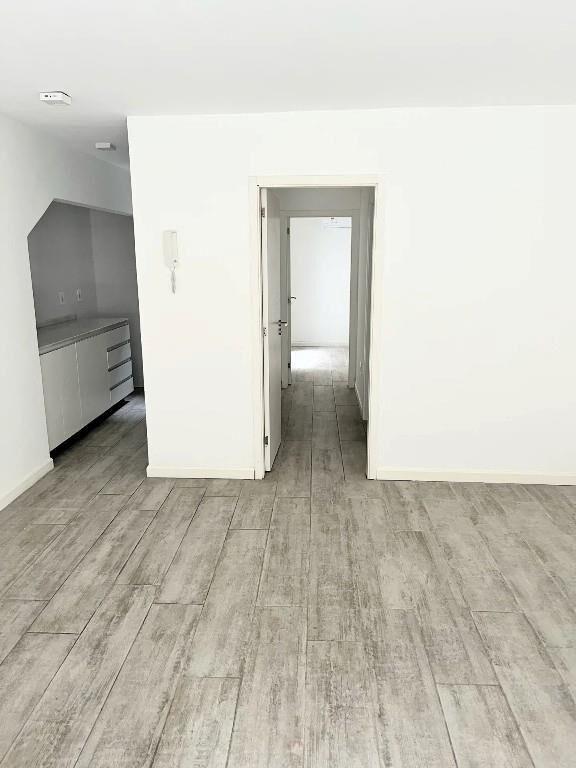 1 dormitorio + 2 patios, GGE, impecable en Pta Carretas