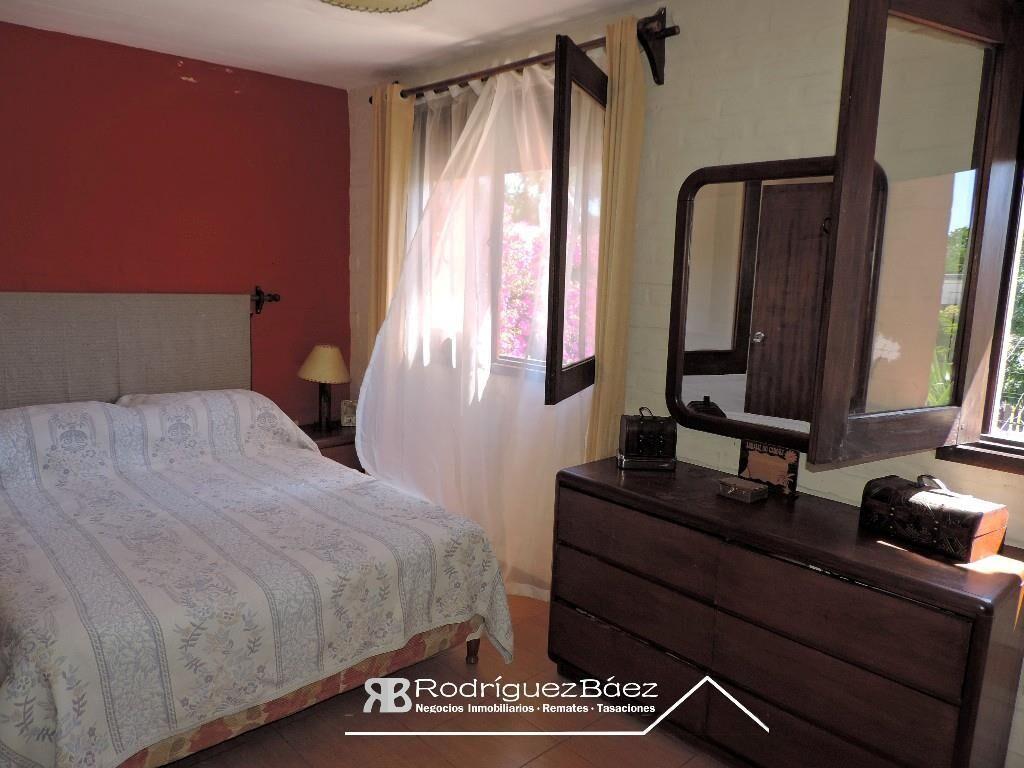 VENTA CASA GEMELA 3 DORMITORIOS 2 BAÑOS GARAJE FONDO VERDE