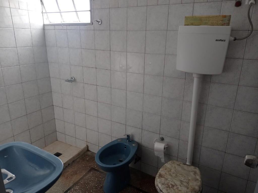IMPERIAL VENDE.2 CASAS UNA CON RENTA Y LOCAL INDUSTRIAL P.U.