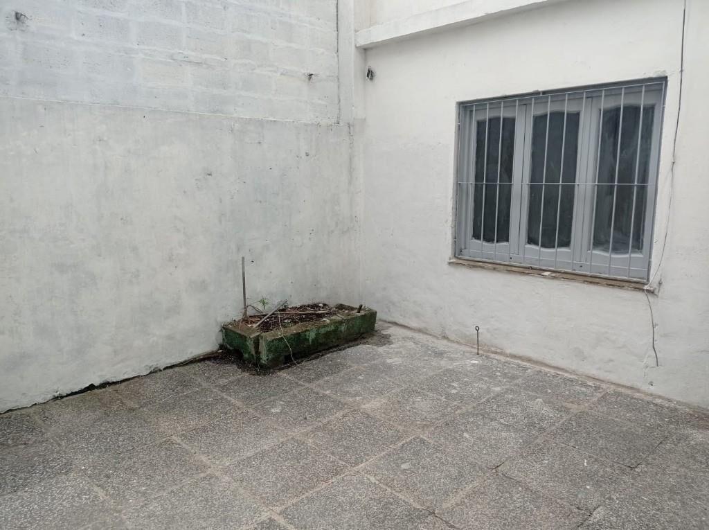 IMPERIAL VENDE.2 CASAS UNA CON RENTA Y LOCAL INDUSTRIAL P.U.
