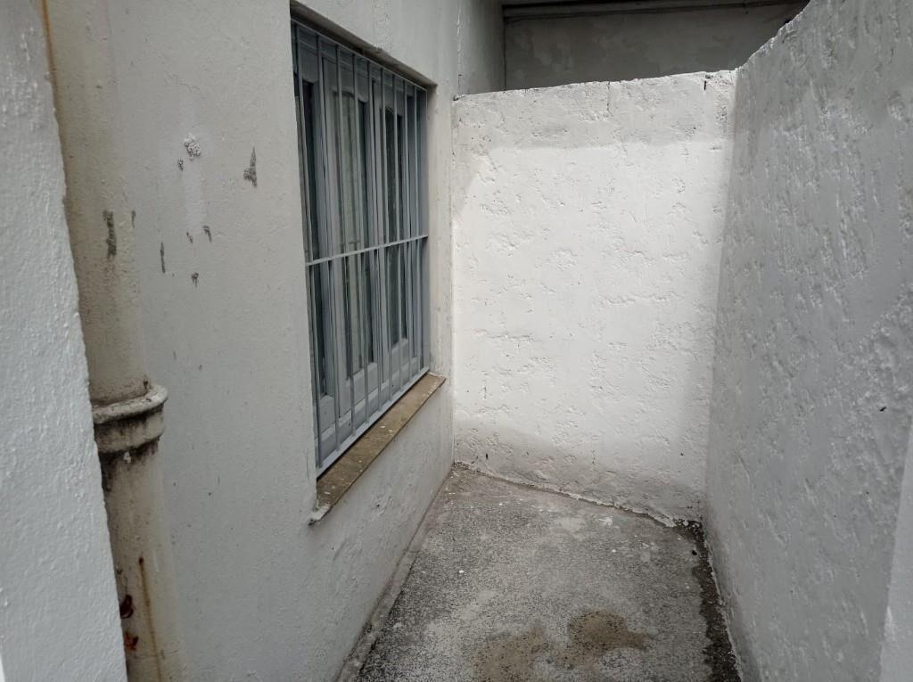 IMPERIAL VENDE.2 CASAS UNA CON RENTA Y LOCAL INDUSTRIAL P.U.