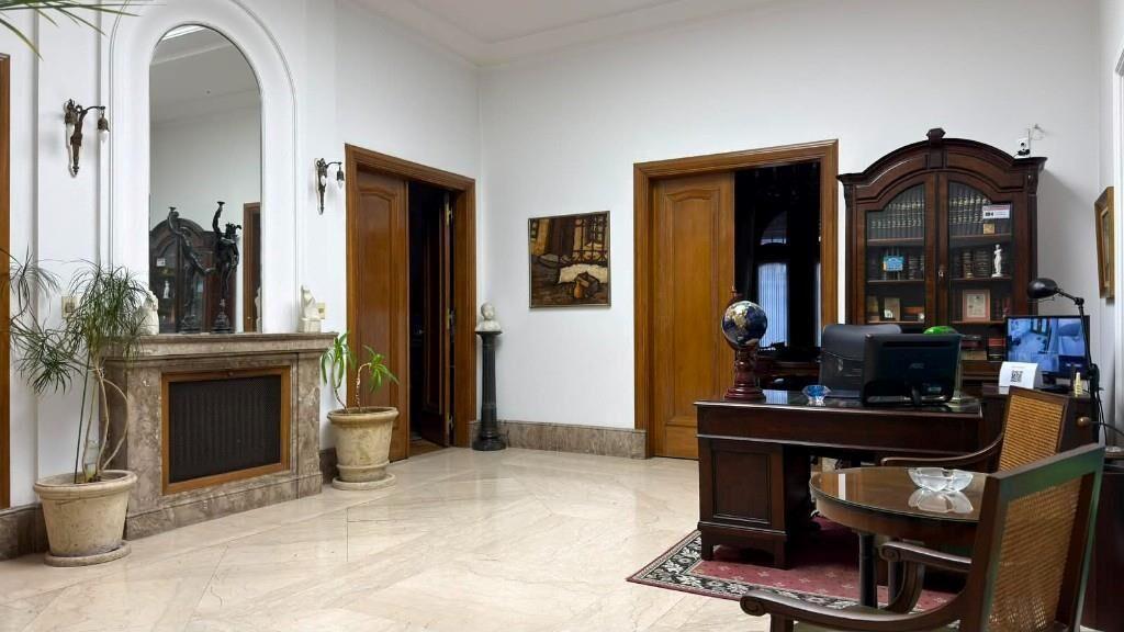 VENTA IDEAL EMPRESA 563 m² edif. calle SORIANO