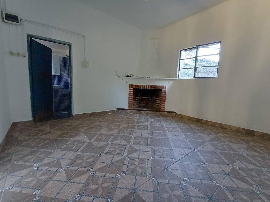 Casa al fondo de 1 dormitorio.