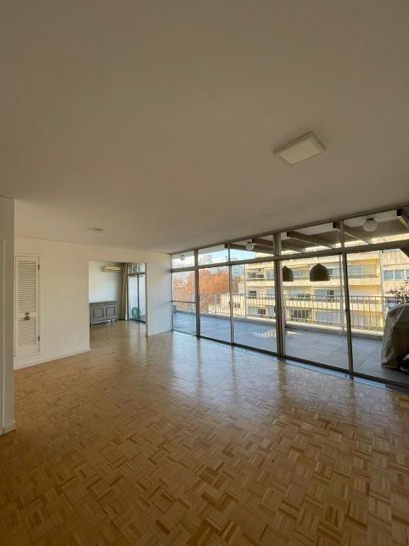 ALQUILER PENTHOUSE POCITOS | A PASOS DE LA RAMBLA | GARAJE