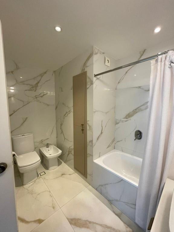ALQUILER PENTHOUSE POCITOS | A PASOS DE LA RAMBLA | GARAJE