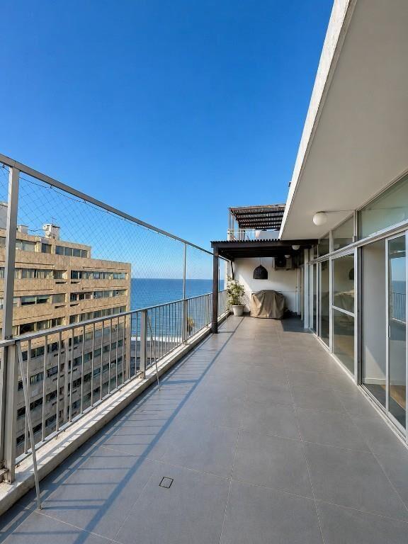 ALQUILER PENTHOUSE POCITOS | A PASOS DE LA RAMBLA | GARAJE