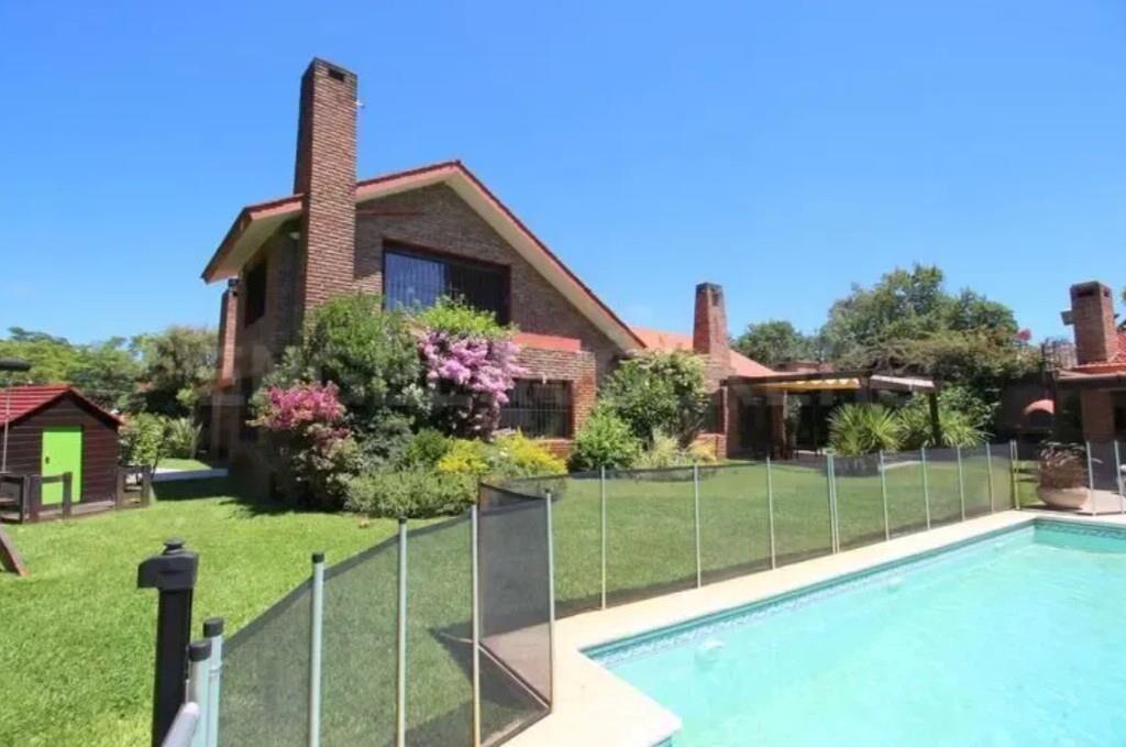 Preciosa Residencia Carrasco Sur
