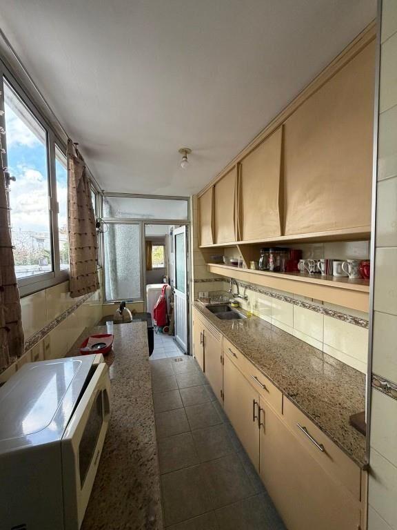 Venta apartamento 3 dormitorios, 3 baños y garaje en Pocitos