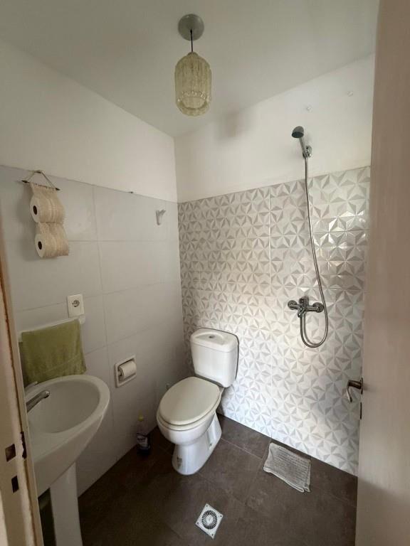 Venta apartamento 3 dormitorios, 3 baños y garaje en Pocitos