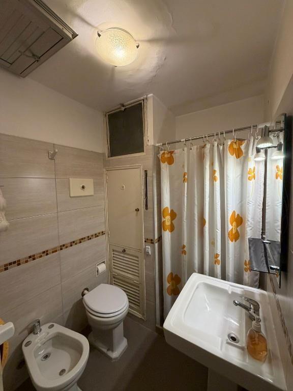 Venta apartamento 3 dormitorios, 3 baños y garaje en Pocitos