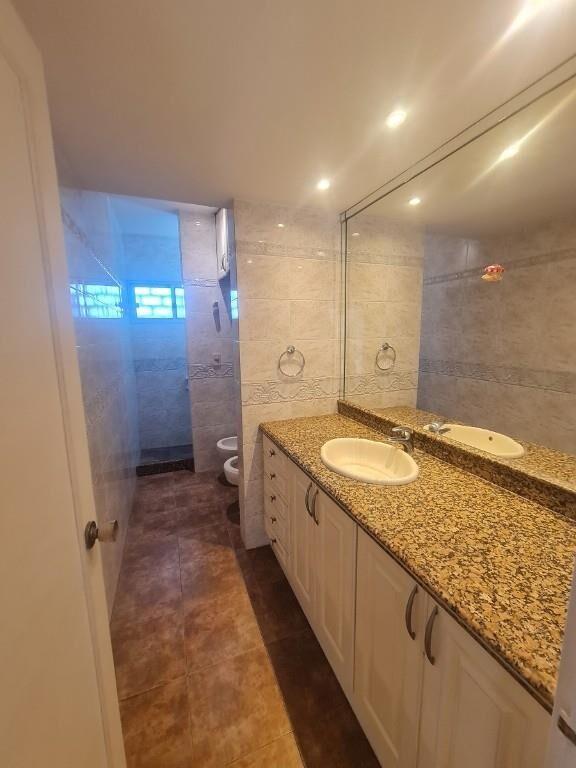 Al mar, Jardín, 3 dorm, 2 b, gge, fondo, más apto Malvín